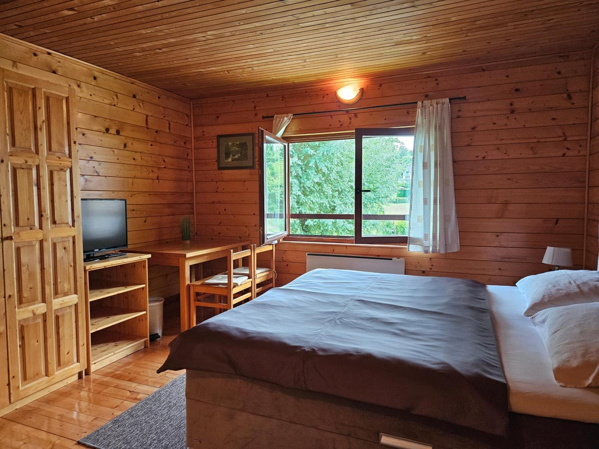 Apartment Mreznicka Kuca Duga Resa Bagian luar foto