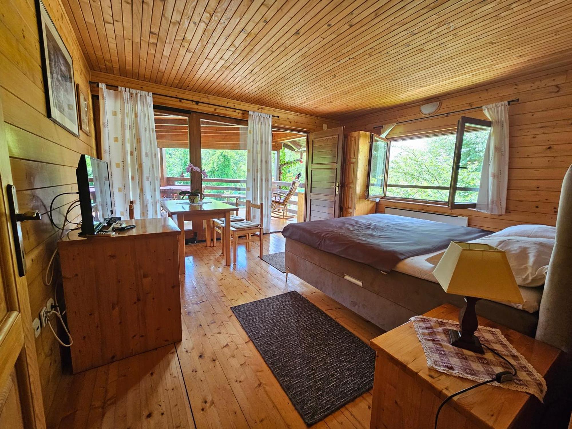 Apartment Mreznicka Kuca Duga Resa Bagian luar foto